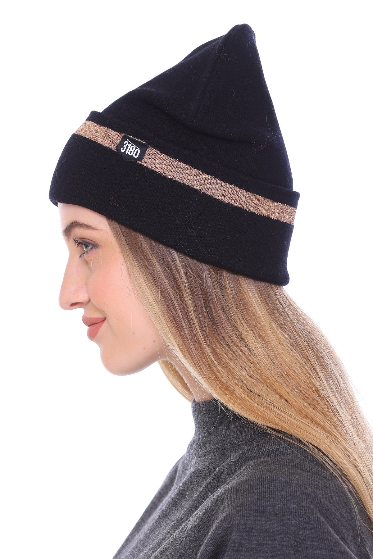 Snuggle Chic: Ladies Winter Black Beanie Cap for Ultimate Comfort and Warmth