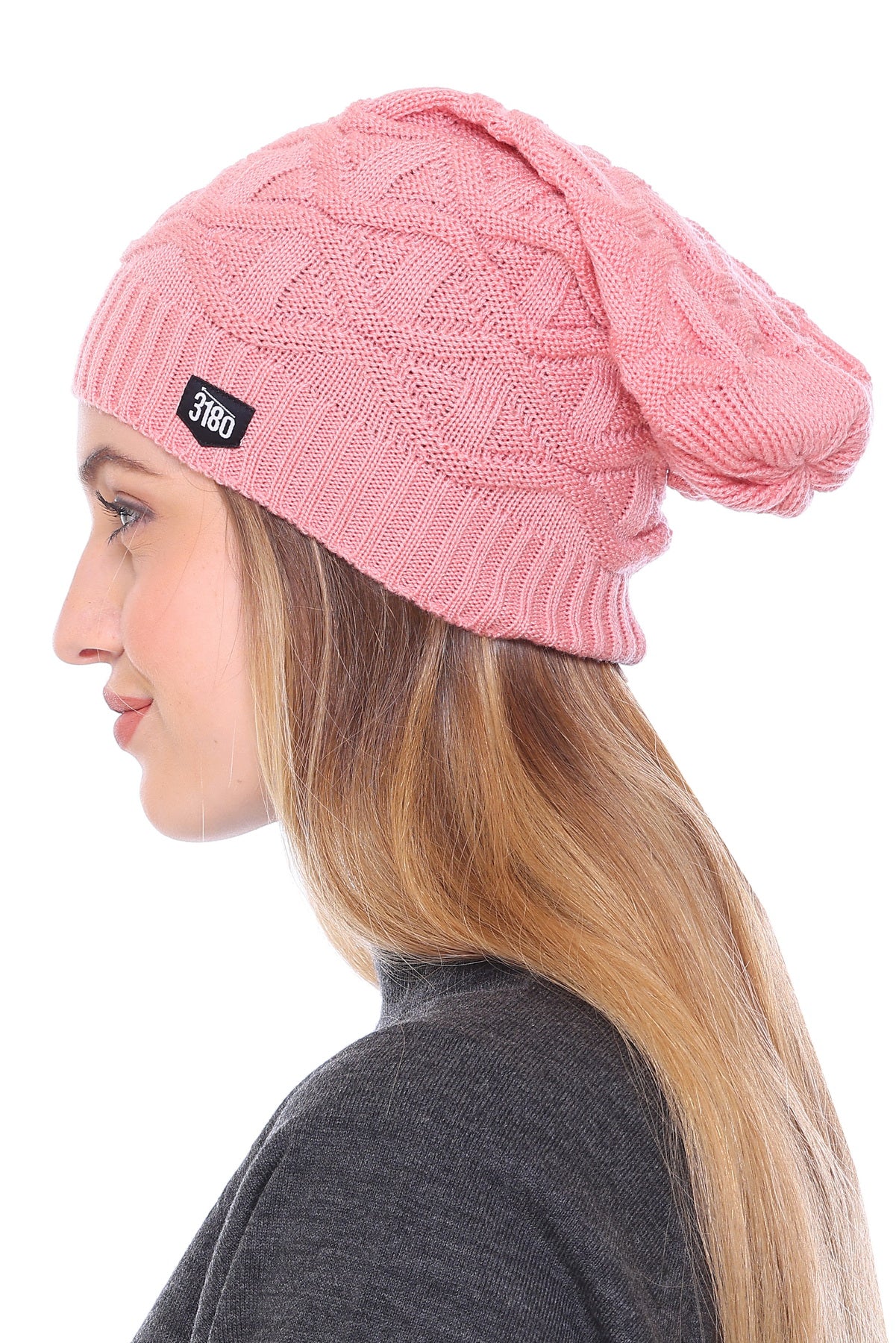 Fuchsia Elegance: Ladies Winter Beanie Cap for Perfect Comfort and Warmth