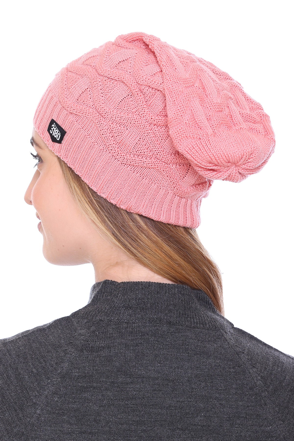 Fuchsia Elegance: Ladies Winter Beanie Cap for Perfect Comfort and Warmth