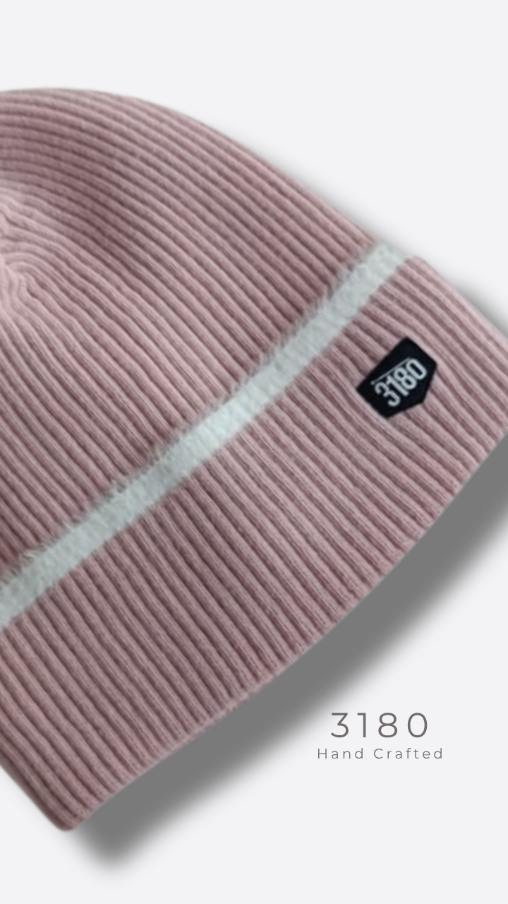 3180 Women's Fabric-Lined Reversible Winter Beanie - Elegant Light Pink